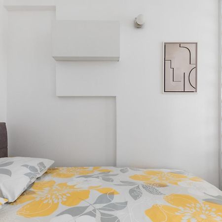Apartment Modern Studio Near Znjan Beach Сплит Екстериор снимка